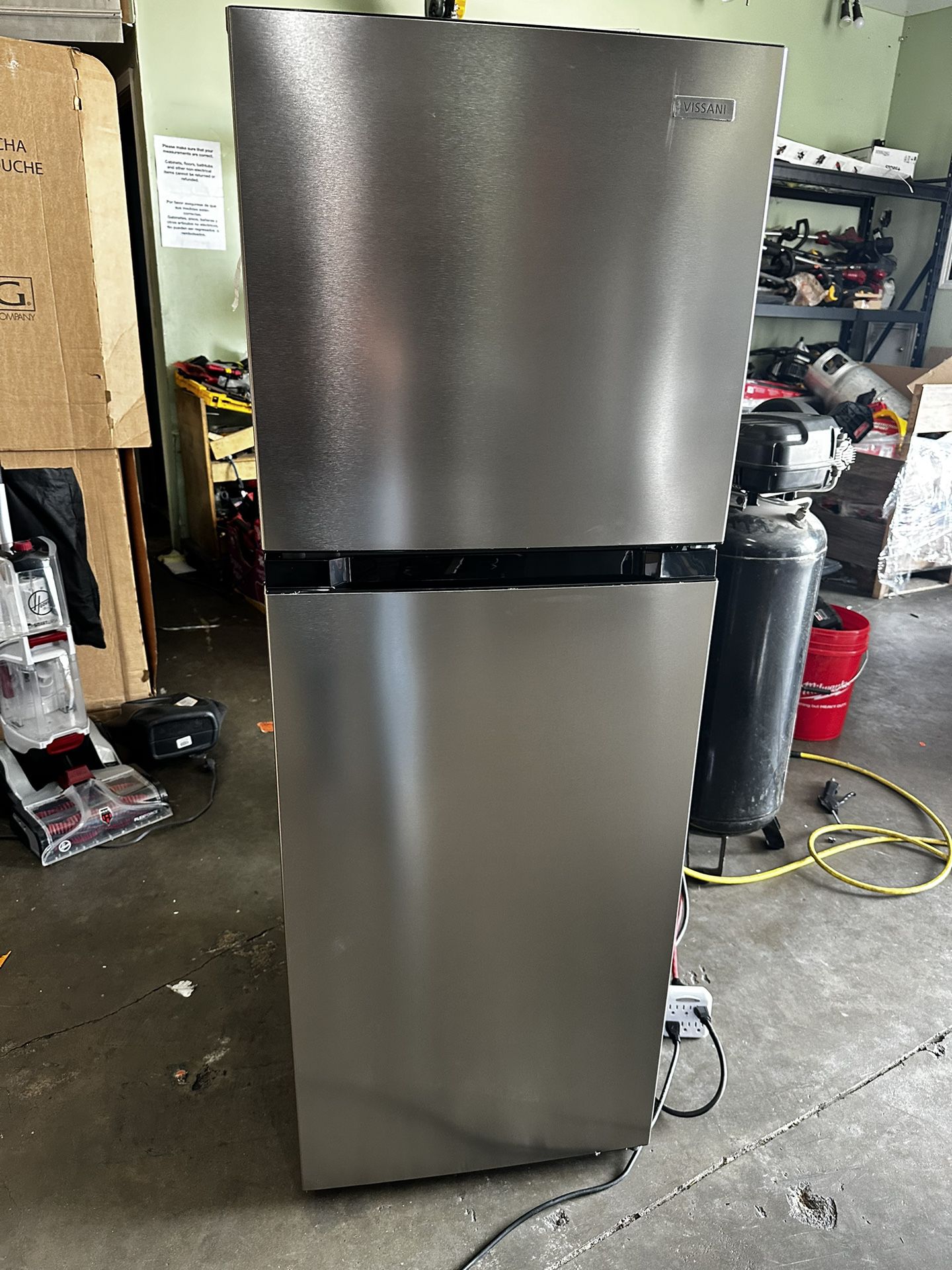 Vissani 10.1 cu. ft. Top Freezer Refrigerator in Stainless Steel