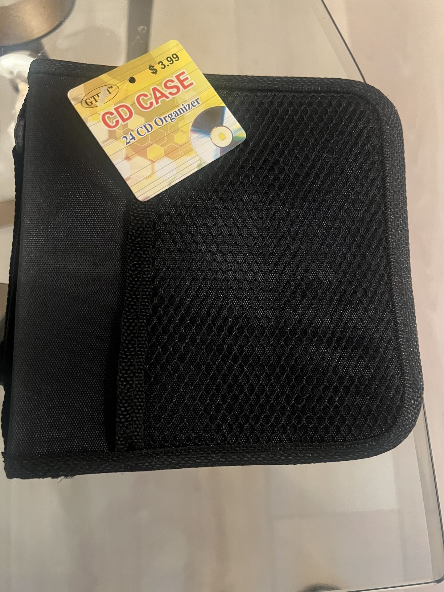 NEW - CD CASE 24 CD Organizer
