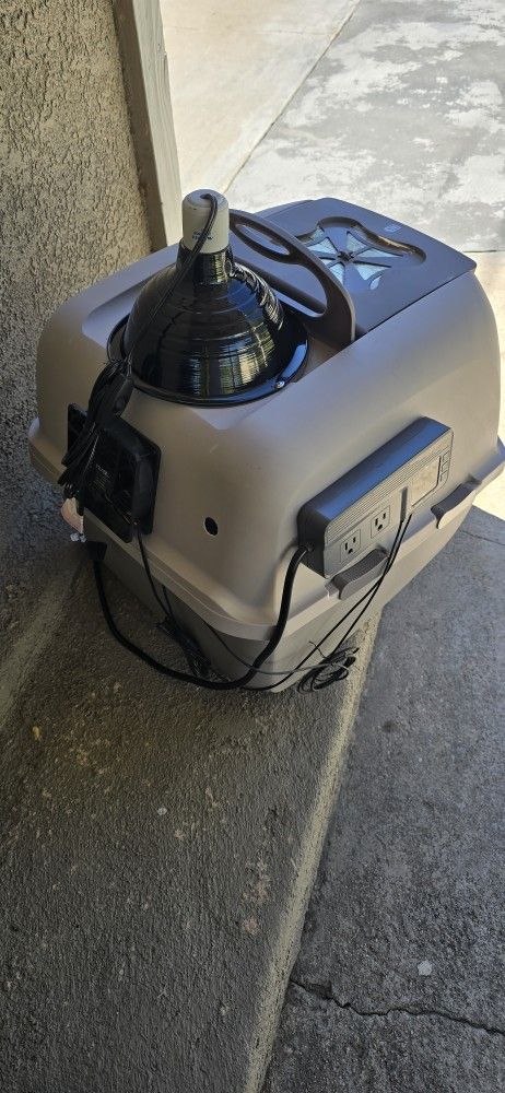 Puppy Small Pet Incubator And Humidifier 