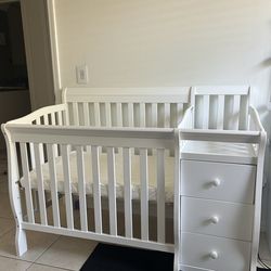 Baby crib