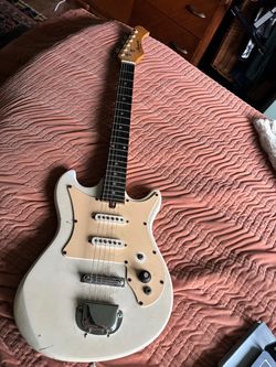 Vintage harmony H-804 electric guitar repair or parts