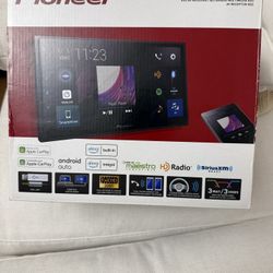Pioneer - 6.8" Android Auto and Apple CarPlay Bluetooth Digital Media (DM) Receiver - Black