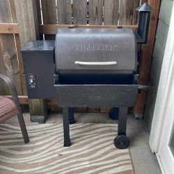 Traeger Pellet Smoker