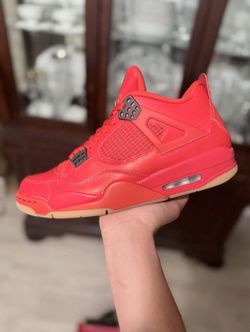 Jordan 4 Singles Day size 10.5M/12W