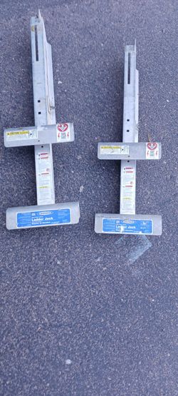 Ladder jacks