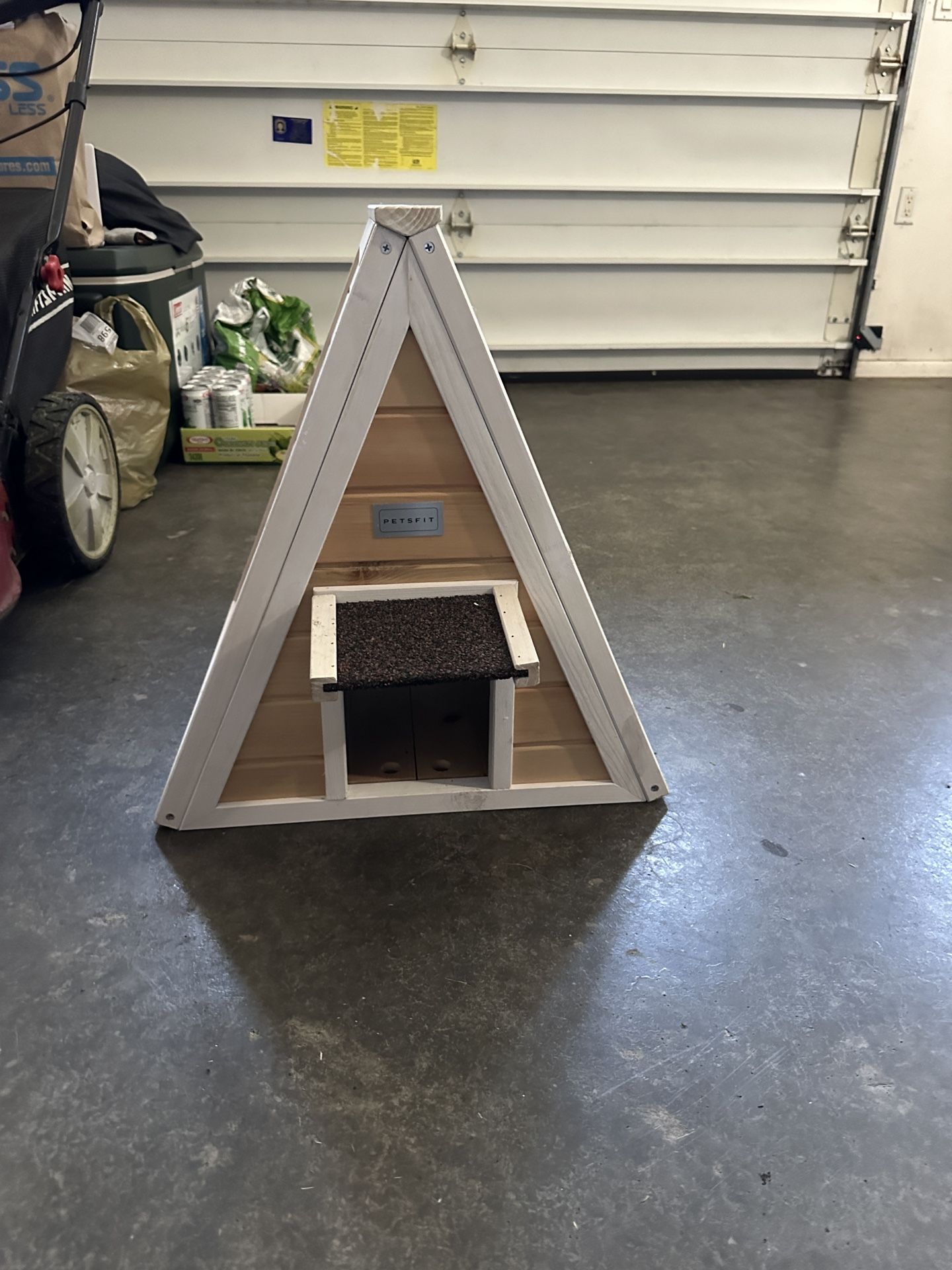 Small Kitty Pet House