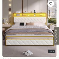 Cooling Gel Memory Foam Mattress And King Size LED Platform Bed Frame Charging Station PU Faux Leather Bed