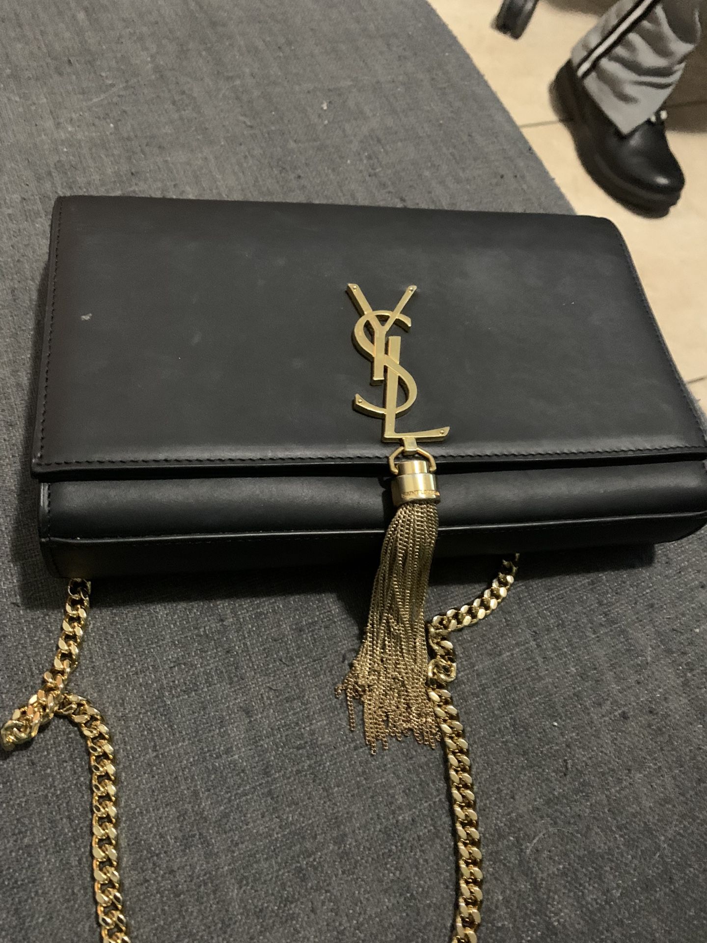 Authentic  YVES SAINT LAURENT Black Smooth Leather Small Kate Tassel Bag