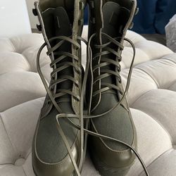 Louie Vuitton boots