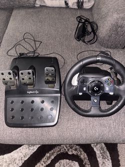 Logitech G920 Racing Wheel + Pedals – Great Condition