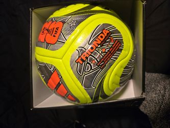 Trionda winter pro official match ball.