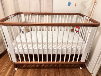 Nestig Cloud 3-in-1 Crib – Like New/Never Used – $700 OBO