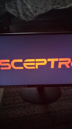 Two monitors one Sceptre, Hp brand