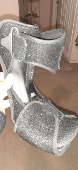 Foot brace $10 at 79936