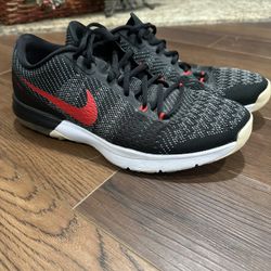 Men’s Nikes Shoes Size 9.5