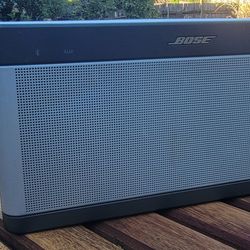 Bose Soundlink III With Adapter,  Pick Up Only 