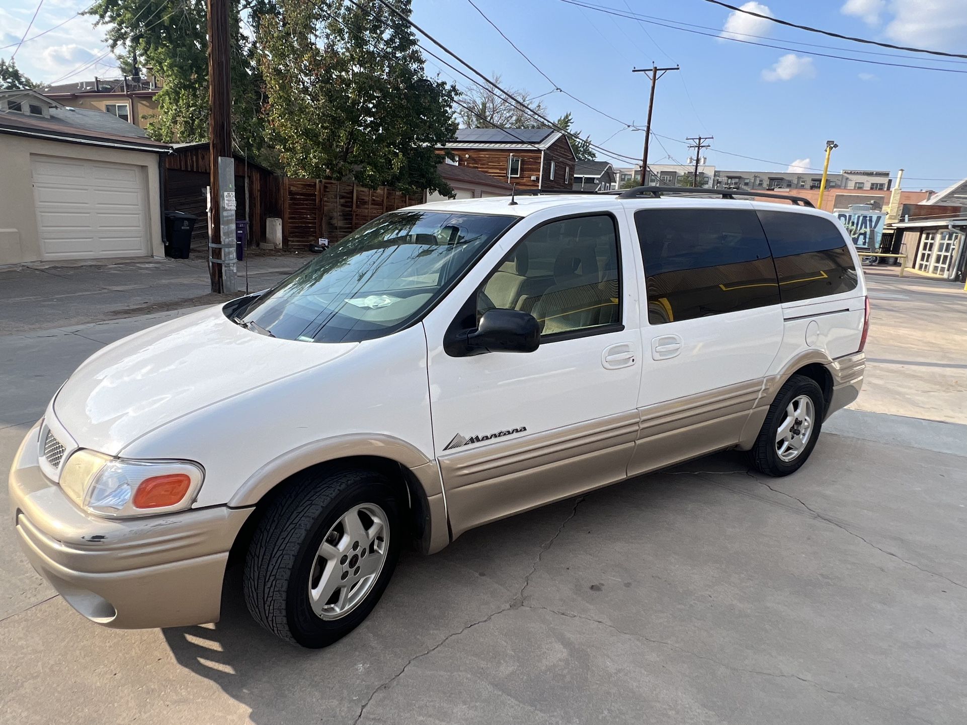 2002 Pontiac Montana