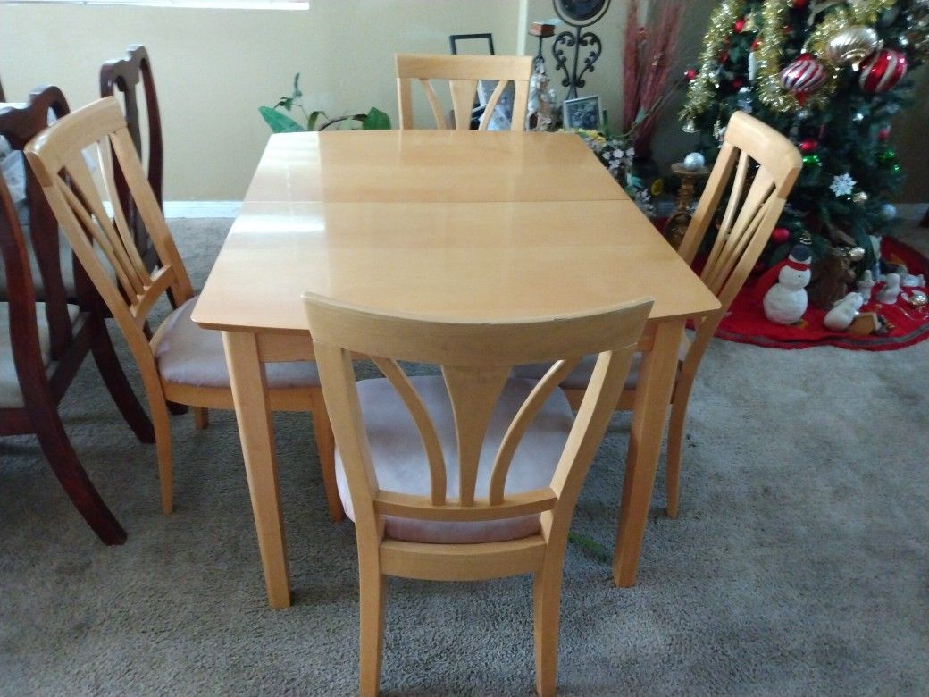 Wood Dining Whit Extention