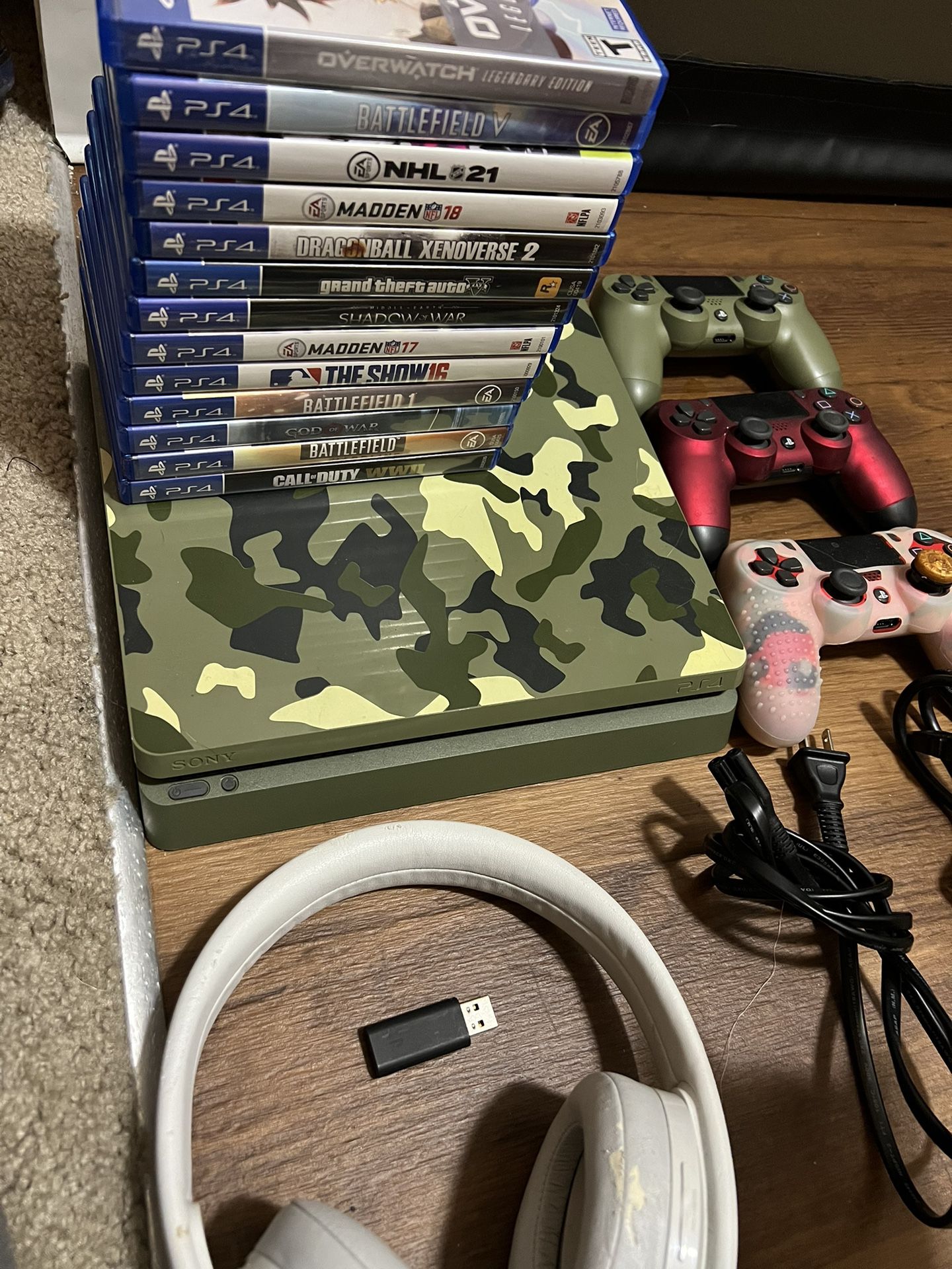 Used PS4 Console W/ Games, Controllers, & Headphones 