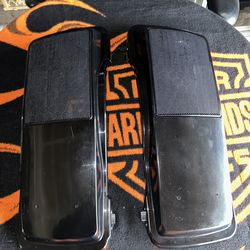 Harley Davidson saddle bag speaker lids