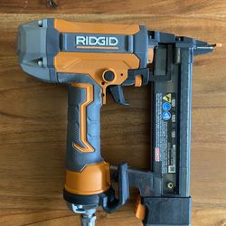 18g Finish Nail Gun