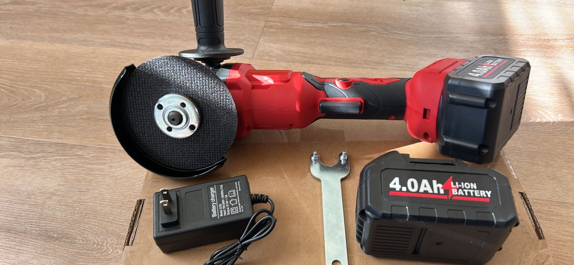 4 -1/2 Inch Cordless Grinder Polisher and Sander 3 Speed Including 2 Battery And Charger