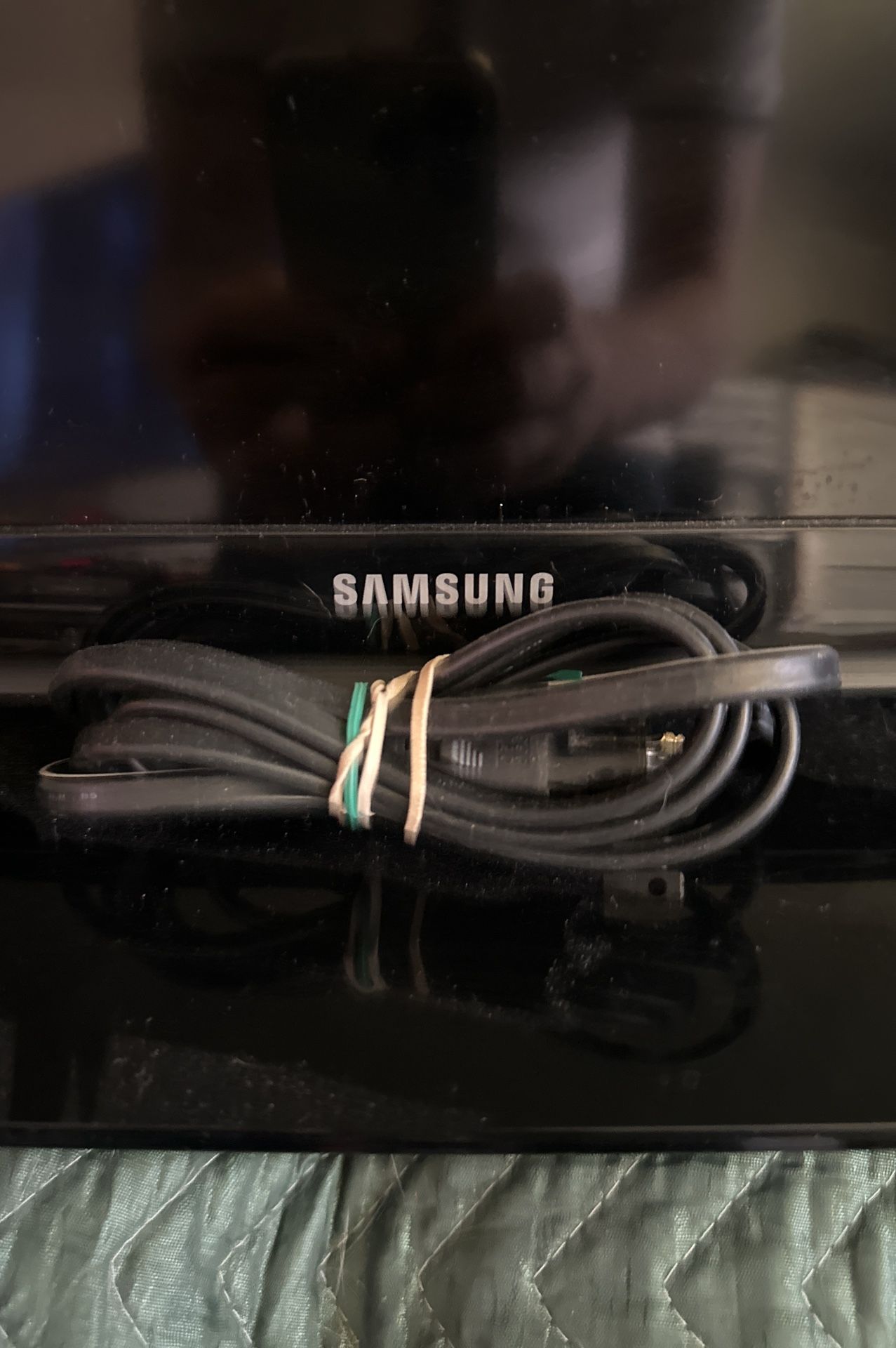 SAMSUNG 24” TV