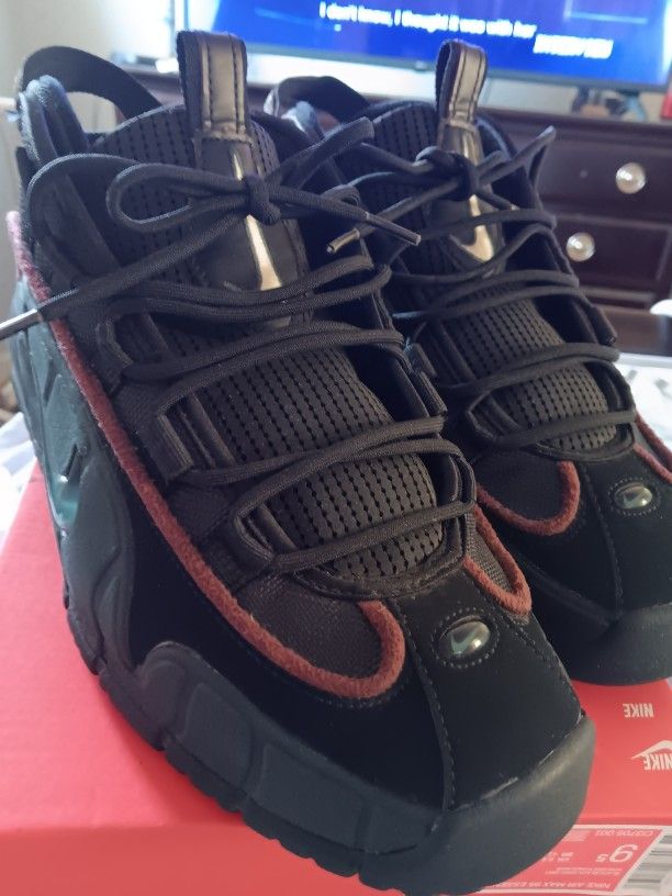 MENS SIZE: (9.5) **NIKE AIRMAX: PENNY** (•SUPER CLEAN •WORN AFEW TIMES •9/10 CONDITION) $$105