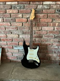 Guitar Johnson by AXL Strat Style (Cleaned Up W/New Strings)(Ready to Play)(Good Condition)