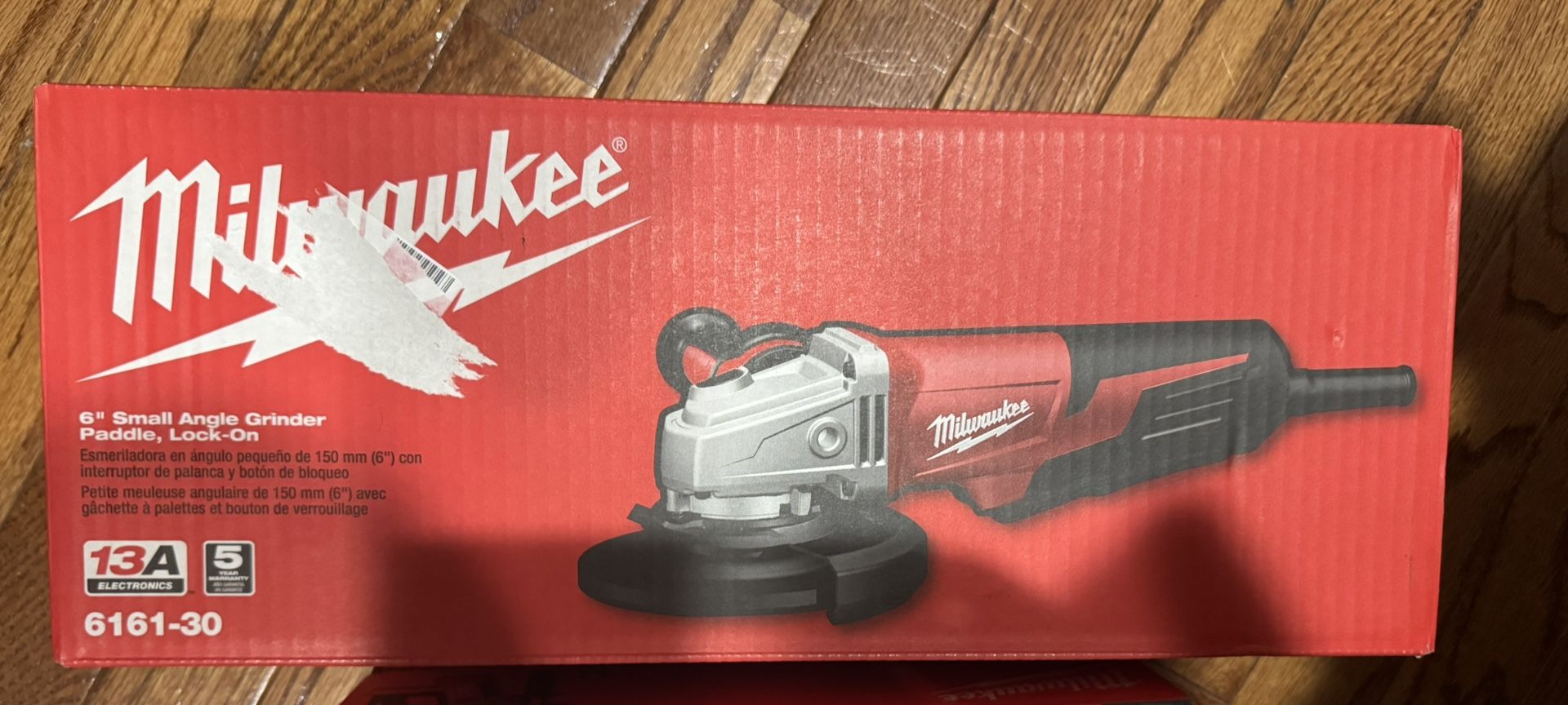 Milwaukee 13 amp 6 inch small angle grinder brand new