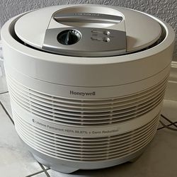 HEPA Air Purifier Honeywell 50150 Excellent Condition 