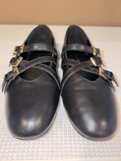 Micheal Kors woman’s shoe