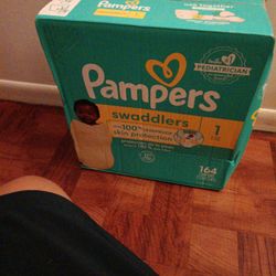 Pampers