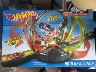 Hot Wheels Track Set – New in Box