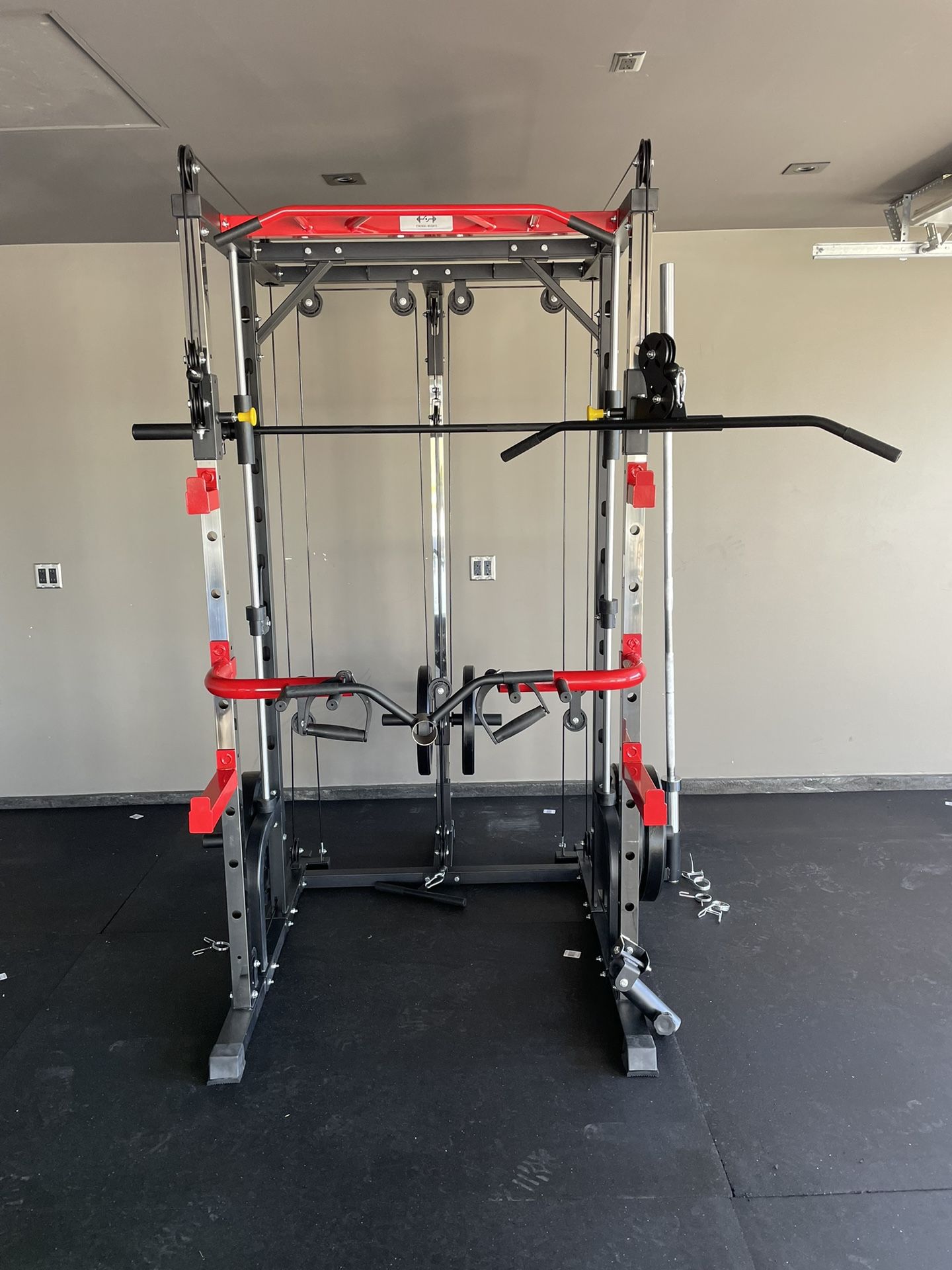 SMITH MACHINE/ ADJUSTABLE PULLEY SYSTEM/ SQUAT RACK/ POWER CAGE/ GYM EQUIPMENT
