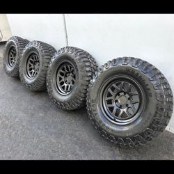 17" KMC Forged w- 35x12.50R17 Goodeyar M/T Tires 