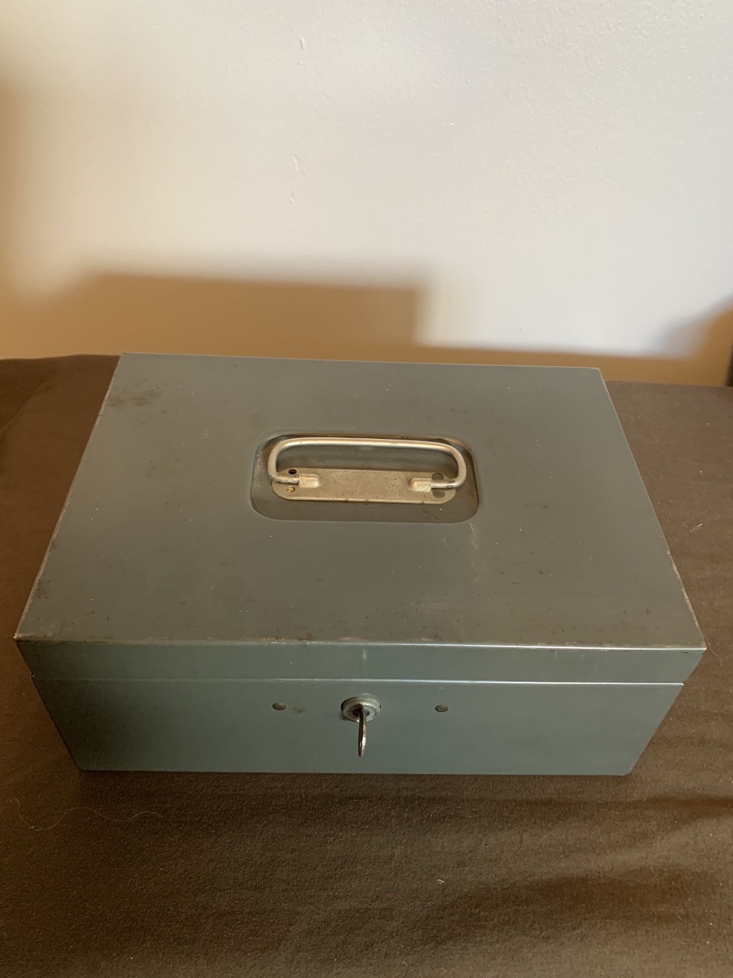 Fire Proof Metal Cash Box With Key