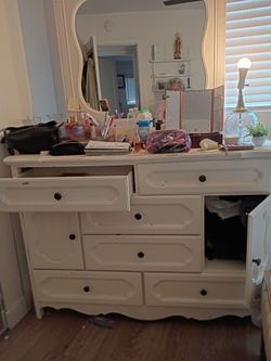 Dresser