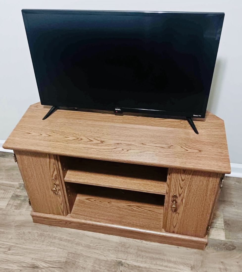 Solid Wood TV Stand