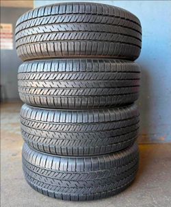 225/60/17 yokohama vendo un set de llantas usadas excelente condiciones de vida las 4 ✅🤩I am selling a set of used tires, all 4 in excellent living c