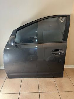 2004-2009 Toyota Prius Front Left Dooy