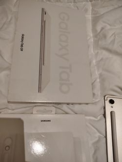 Galaxy Tab S9 11inch + Smartbook