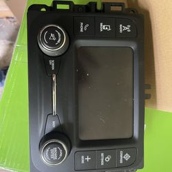 For Sale: Jeep Cherokee Factory Touchscreen – Excellent Condition!