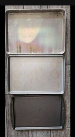 3 Baking Pans