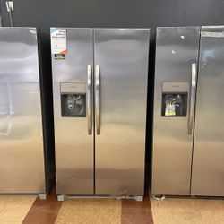 Frigidaire Side By Side Refrigerator 26 Cubic Ft. 