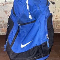 Nike Hayward Futura Backpack for Sale in Papillion, NE - OfferUp