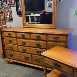 Matching Dresser & Nightstand 