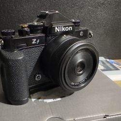 Nikon Zf Full Frame Mirrorless