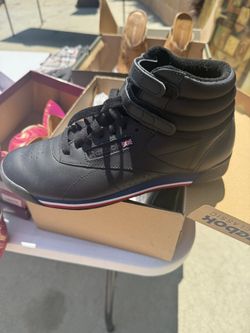 Shoes Size 8 Or 11