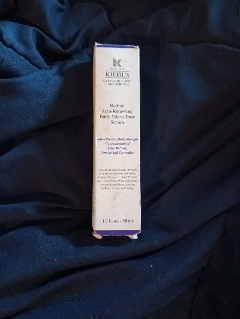 Retinol Skin-renewing Daily Micro-dose Serum